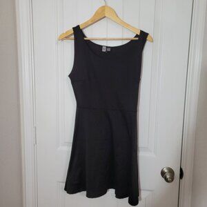 Vibe Black Sportwear Dress